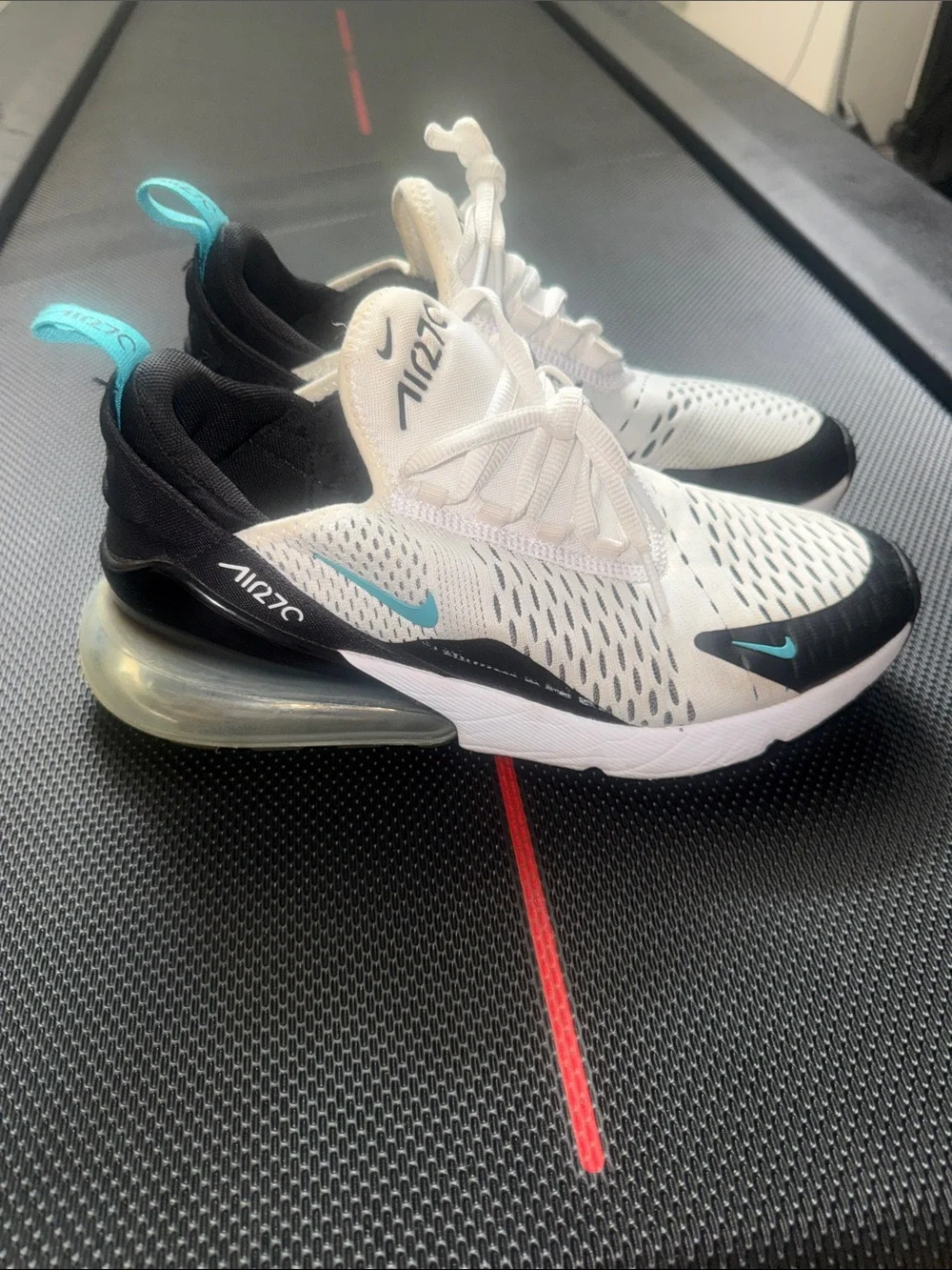 🩵 Nike Kids Air Max 270 in White, Black & Teal | Kids 7 | Women’s 8.5 🤍